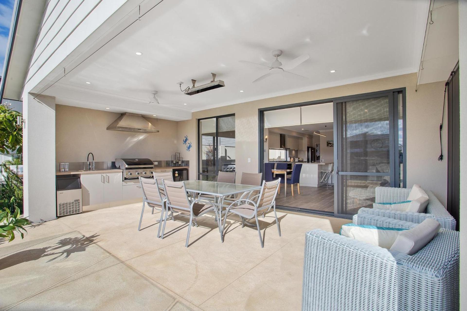 Willa Luxury Waterfront Canal Estate With Private Jetty Mandurah Zewnętrze zdjęcie